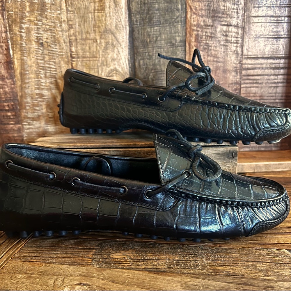 COLE HAAN Embossed Leather Driving Moccasin